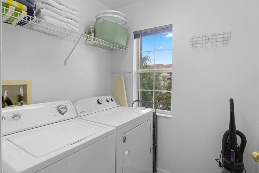 Building Photo - 2663 Andros Ln