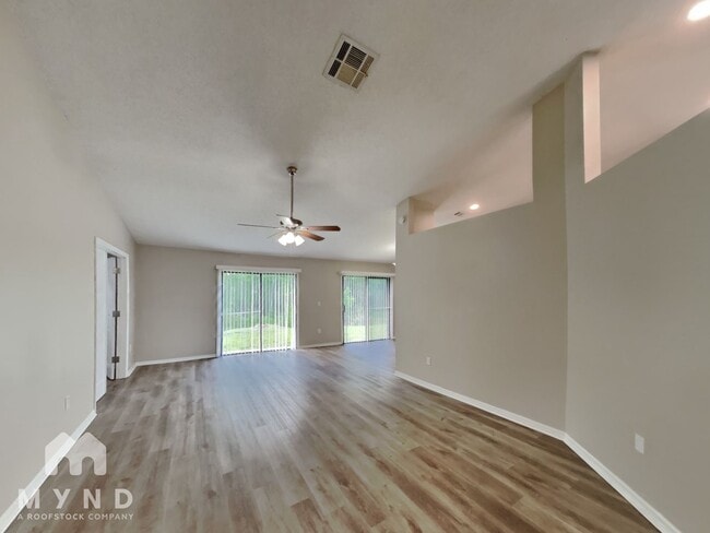 Building Photo - 809 Toledo Ct