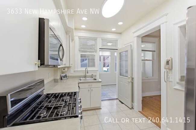 Building Photo - 3633 New Hampshire Ave NW