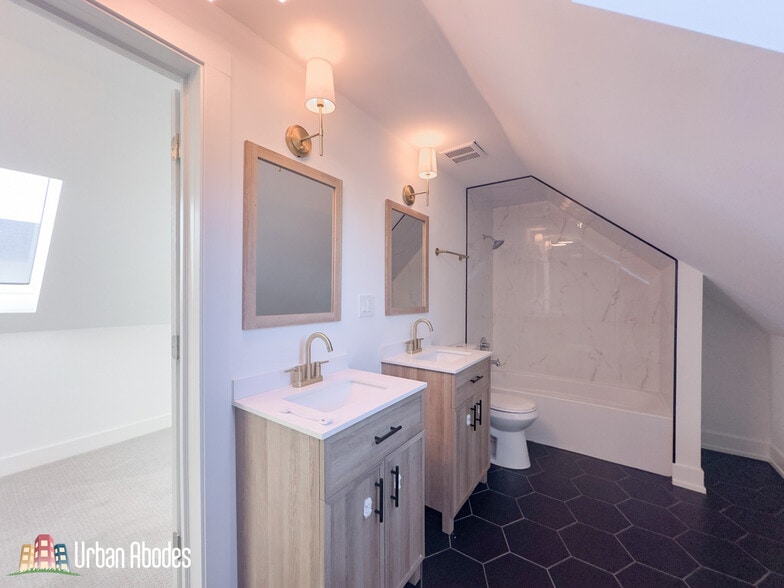 Building Photo - 2129 N Bingham St