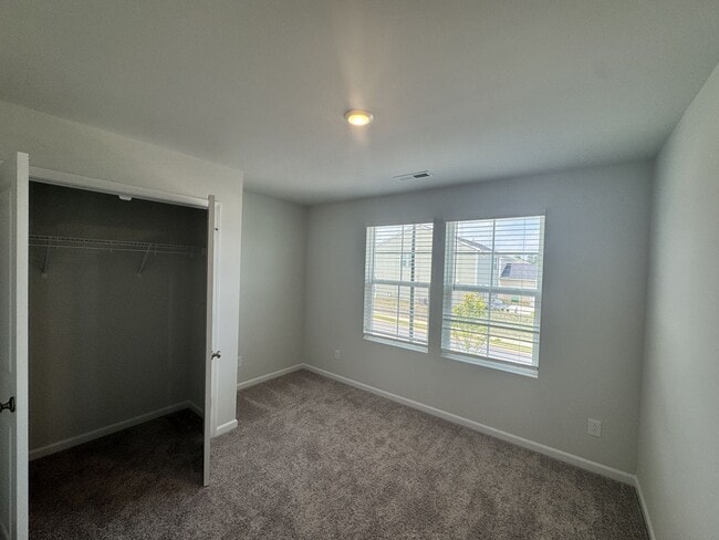 Building Photo - 5037 Fallmeade Rd