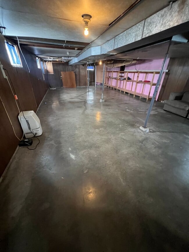 Building Photo - 2397 N Roosevelt St