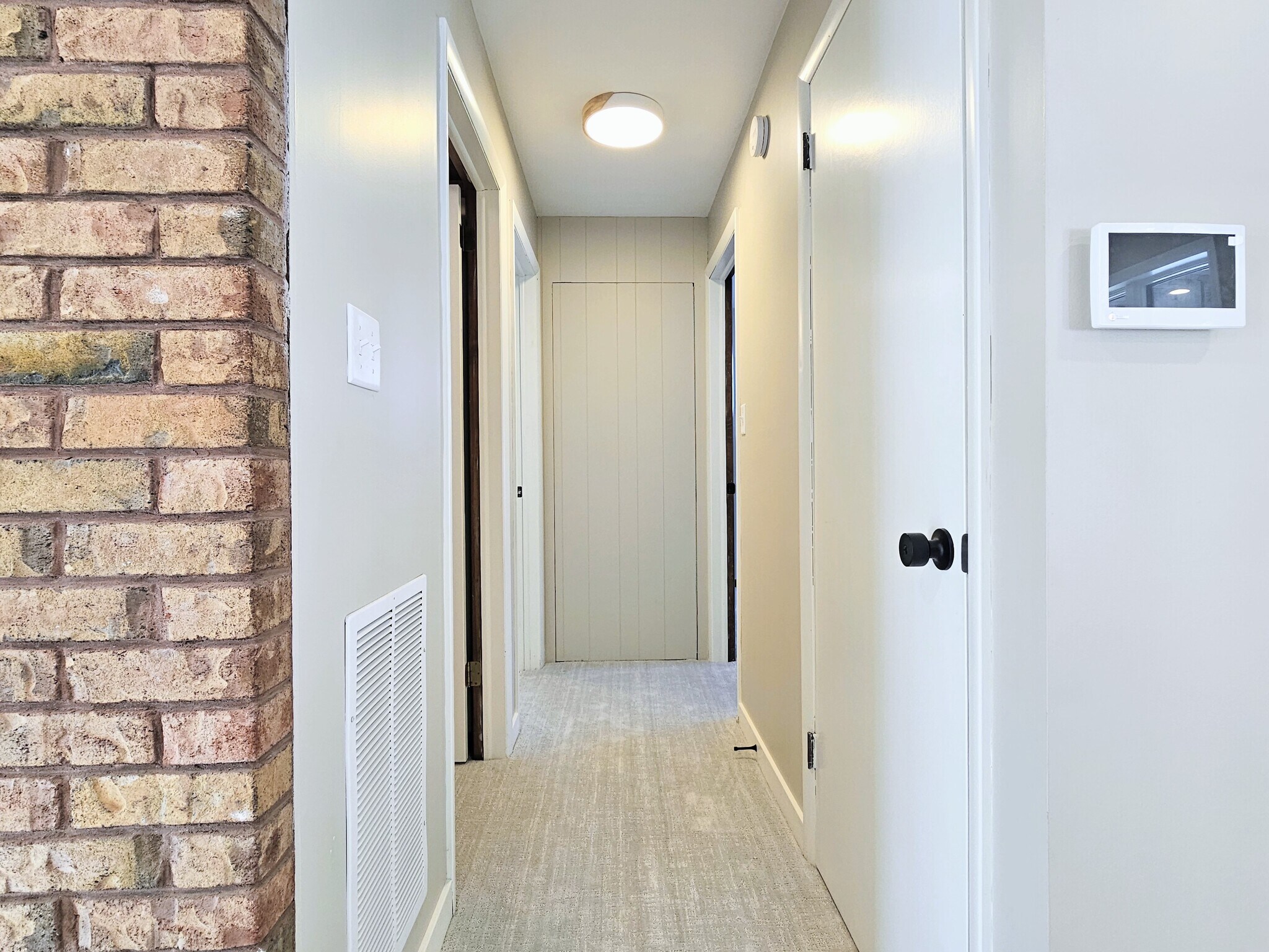 Building Photo - 800 Galen Hall Rd