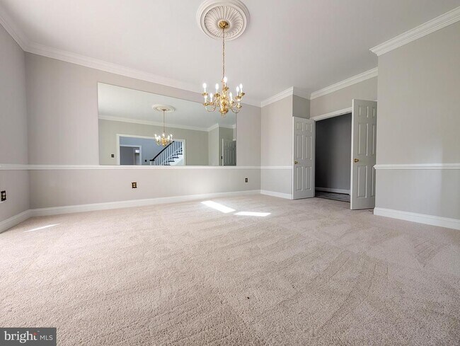 Building Photo - 6441 Lake Meadow Dr