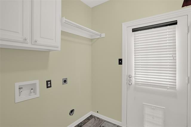 Building Photo - 3404 High Vista Dr