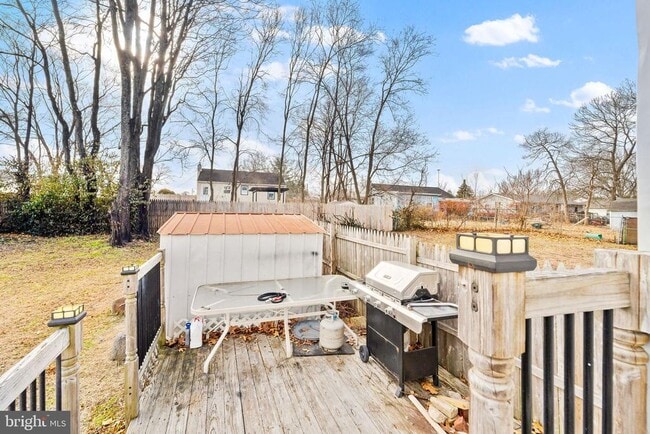 Building Photo - 1945 Cooper St