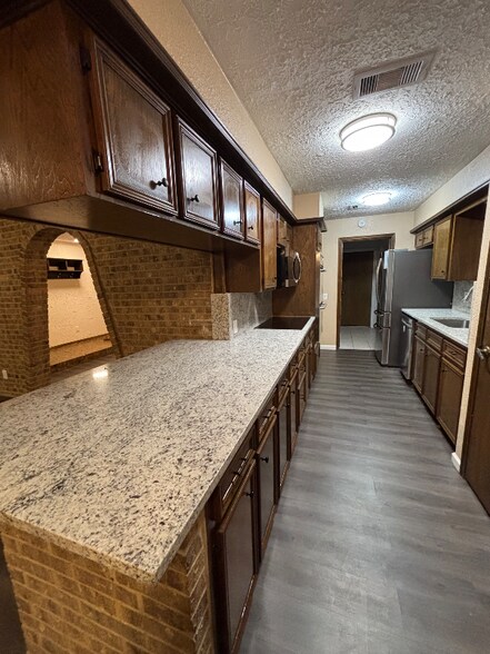 Building Photo - 714 Whitecap Dr