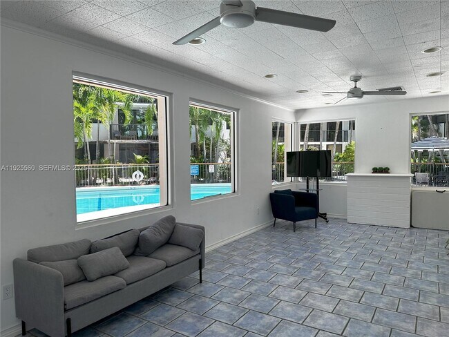 Building Photo - 55 Ocean Ln Dr