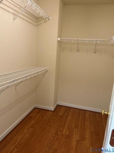 Building Photo - 9513 Pine Trails Ct