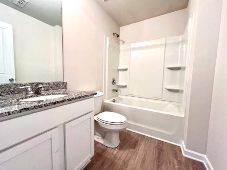 Building Photo - 349 Indian River Dr