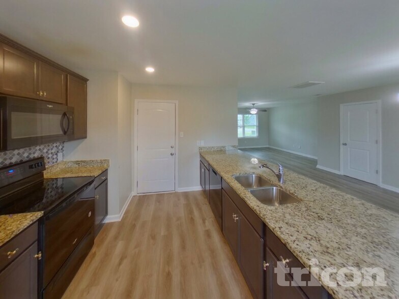 Building Photo - 3706 Burdette Wy.