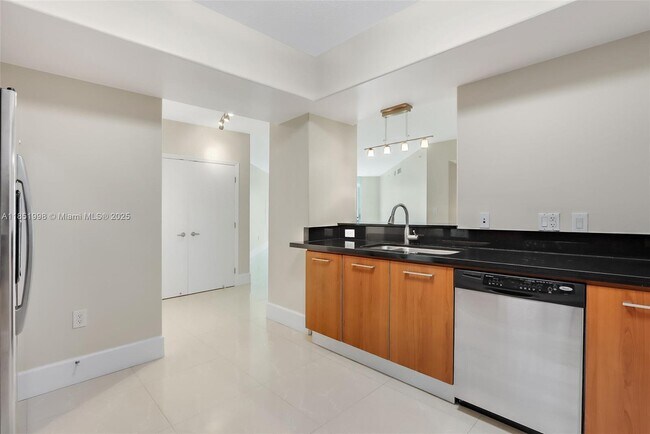 Building Photo - 9055 SW 73rd Ct