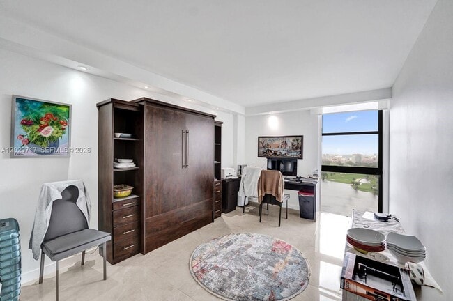 Building Photo - 20281 E Country Club Dr