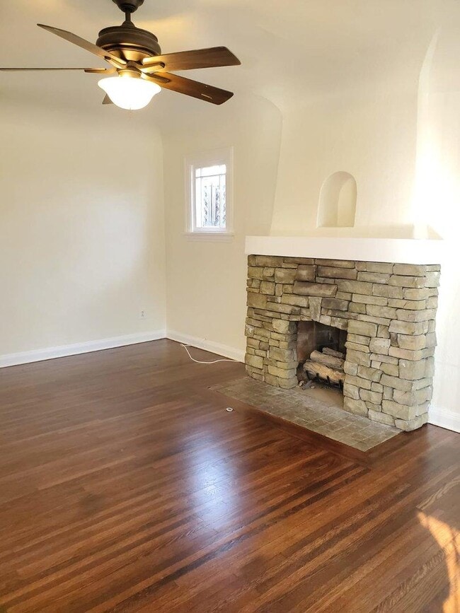 Building Photo - 4624 32nd St