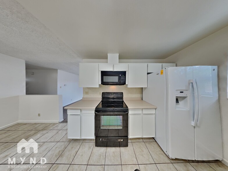 Building Photo - 3270 Probasco Way