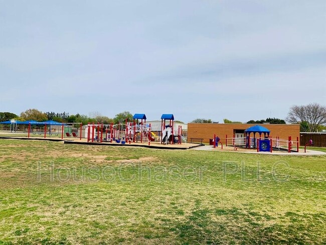 Building Photo - 4803 15th St