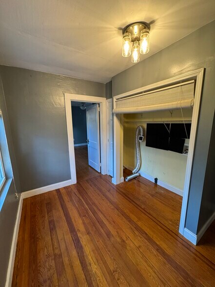 Laundry Hallway - 2406 Highland Dr