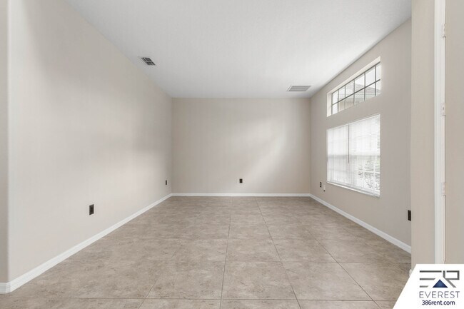 Building Photo - 60 Brigadoon Ln