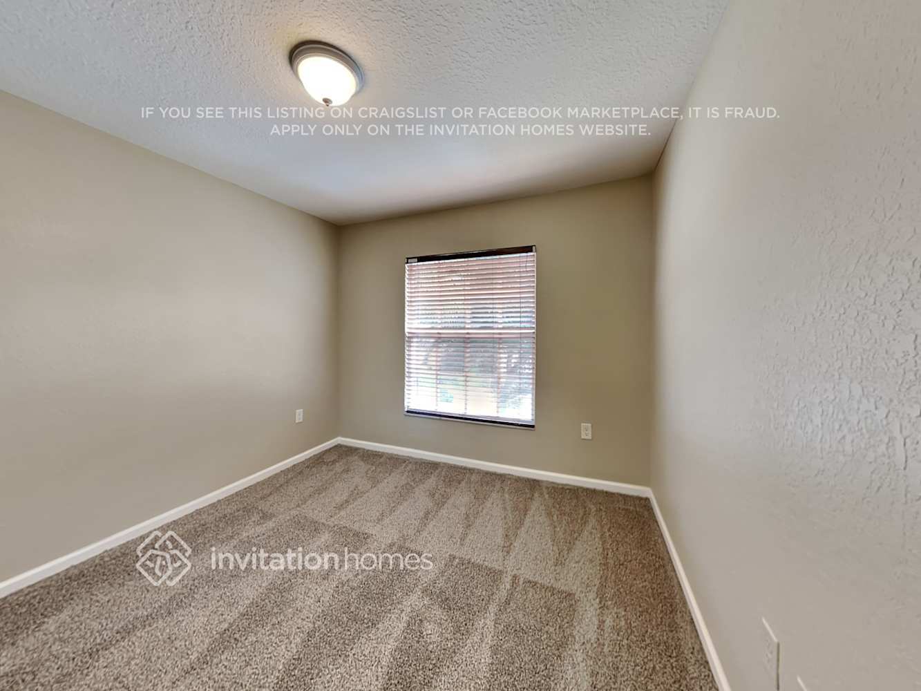 Building Photo - 10441 Yarrow Dr