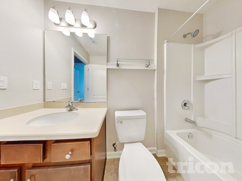 Building Photo - 8919 Weston Living Way