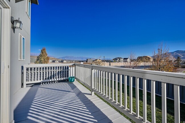 Building Photo - 4112 E Gazelle Run