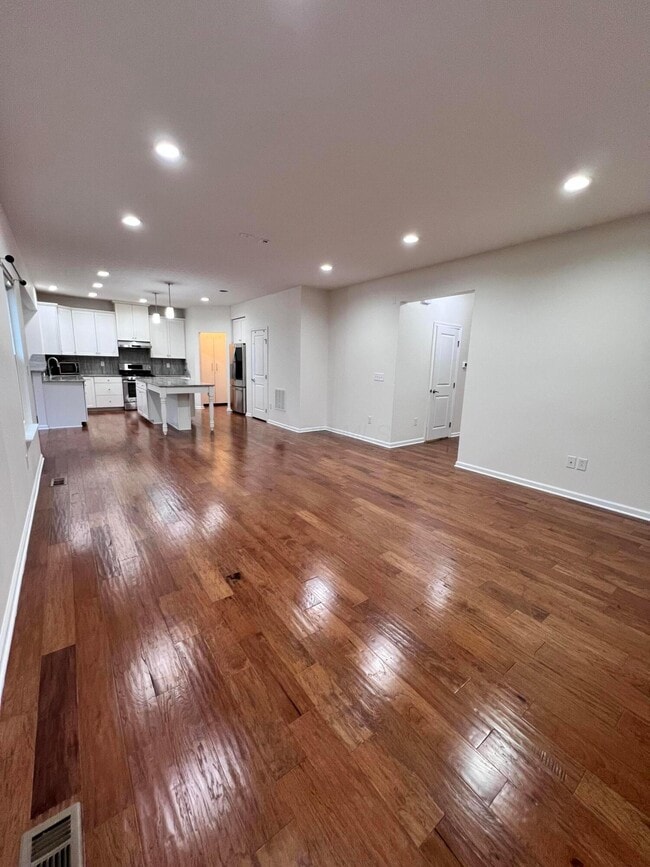 Building Photo - 7847 Aideen Ct