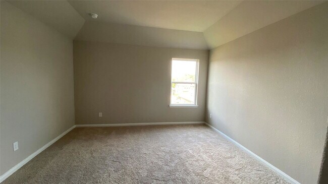 Building Photo - 4455 Eveslage Ln