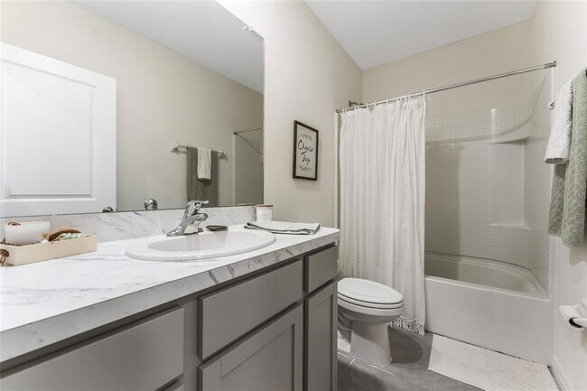 Building Photo - 33105 Major Oak Dr