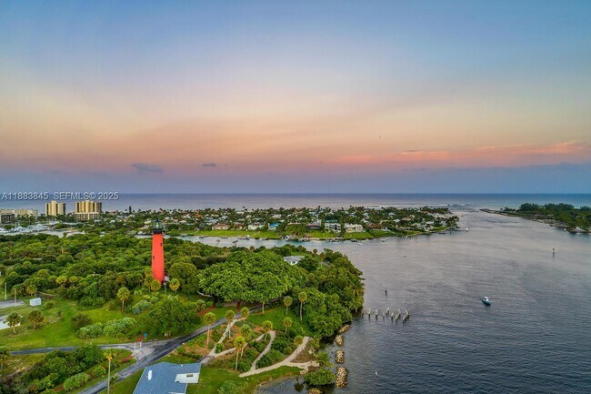 Building Photo - 200 Ocean Trail Way