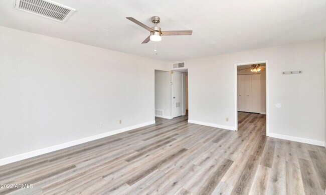 Building Photo - 8444 E Plaza Ave