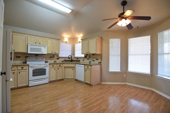 Building Photo - 5301 Williams Dr