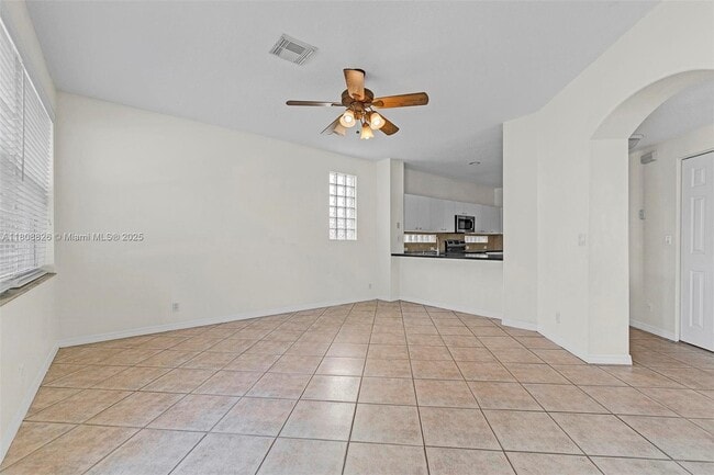 Building Photo - 5436 NW 121st Ave