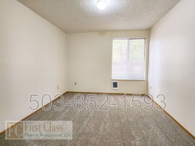 Building Photo - 4852 SW MURRAY Blvd