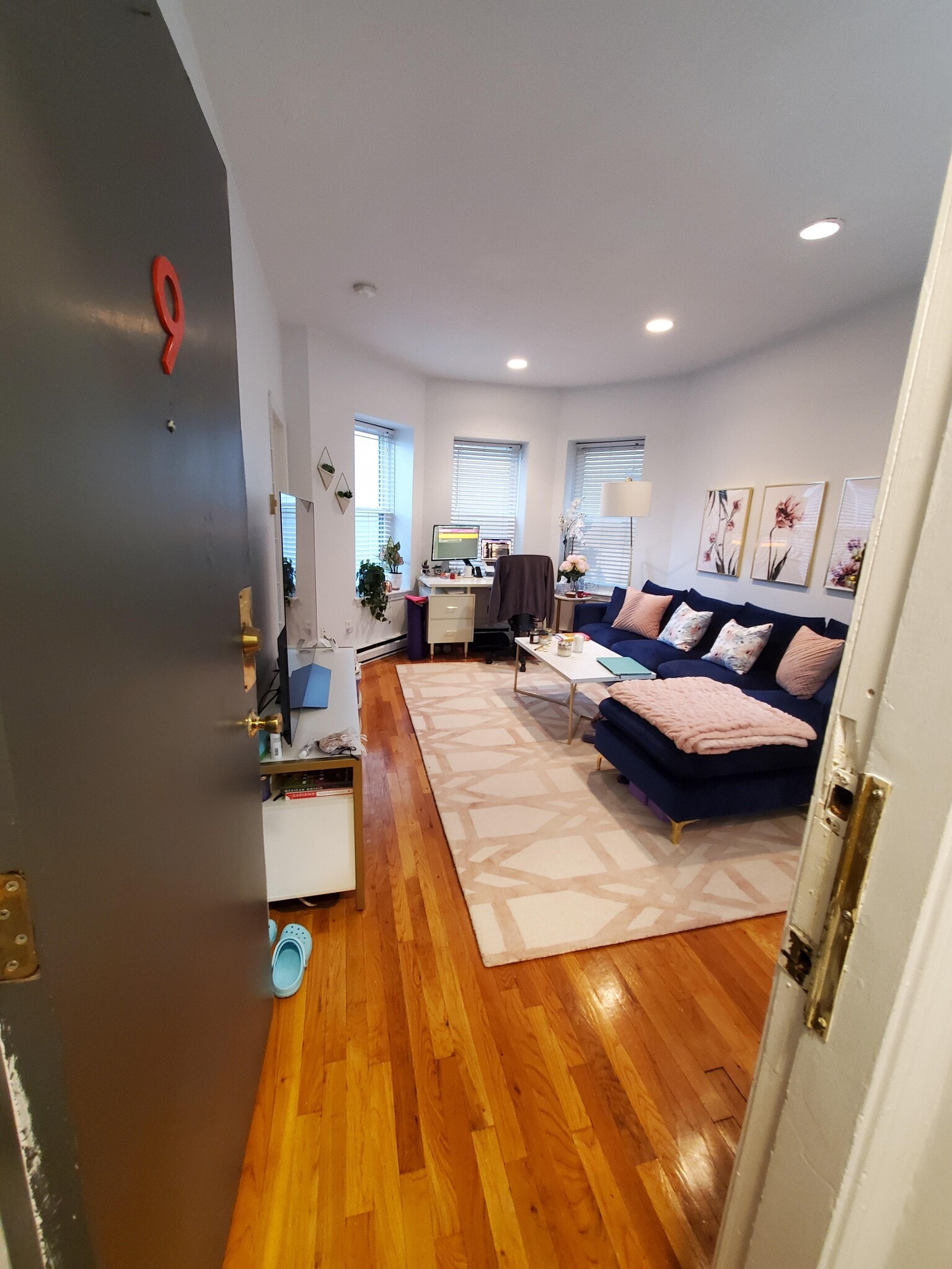 Building Photo - 35 Westland Ave