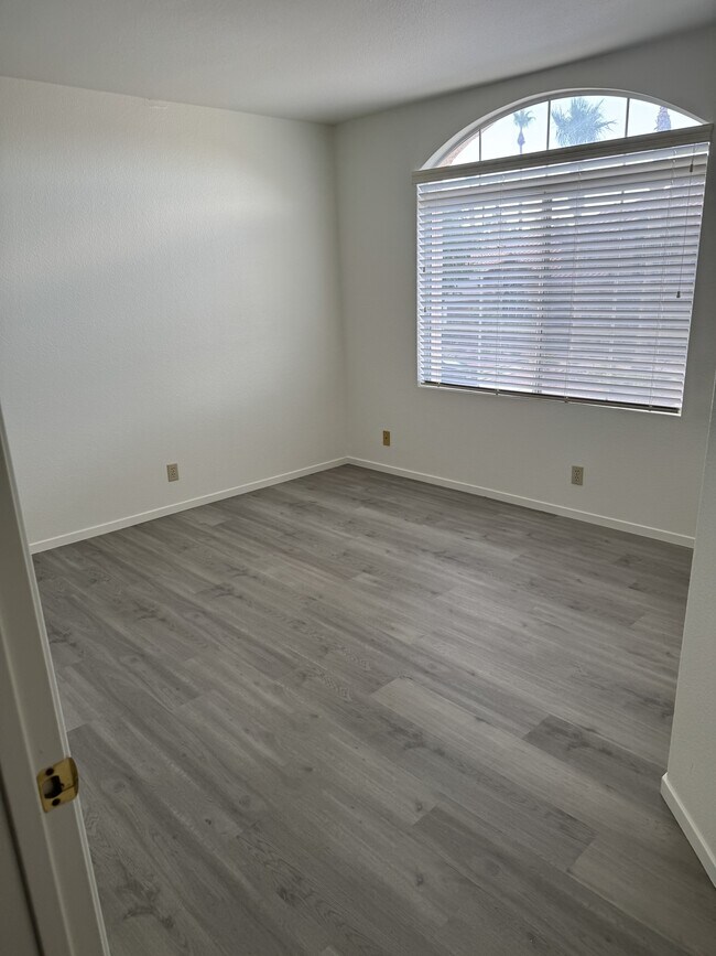 Building Photo - 7621 Belmondo Ln