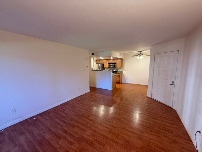 Building Photo - 2 Bedroom Apartment in Il Palio, Rancho Bernardo