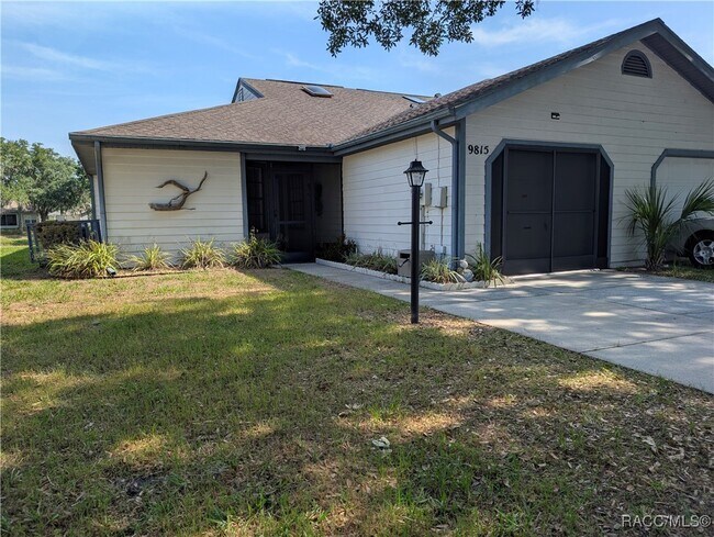 Building Photo - 9815 E Pebble Creek Ct