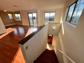 Main floor with open layout - 3161 Weldon Ave