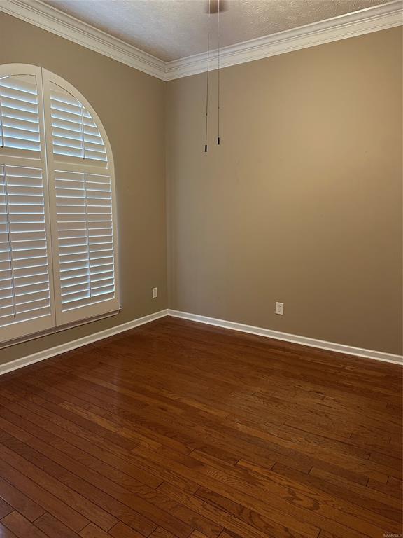 Building Photo - 924 Silver Creek Cir