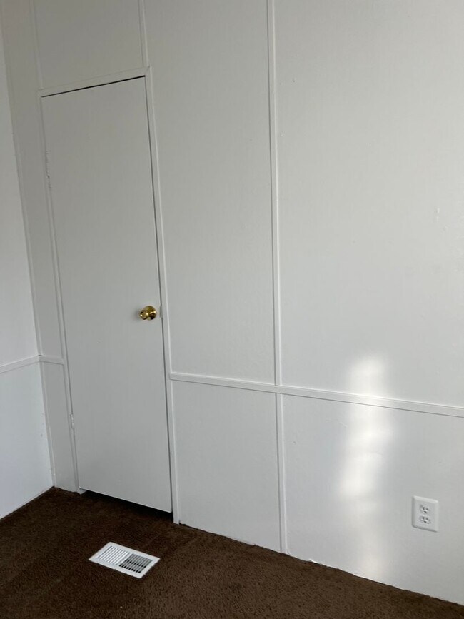 Building Photo - Welcome to the charming Riverdale Farms subdivision in Thornton, CO, where a delightful 3-bedroom...