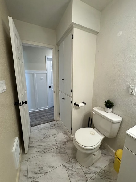 Building Photo - 1915 W 36th St