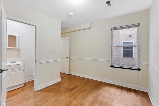 Building Photo - 3 br, 3 bath Triplex - 1706 CECIL B MOORE ...