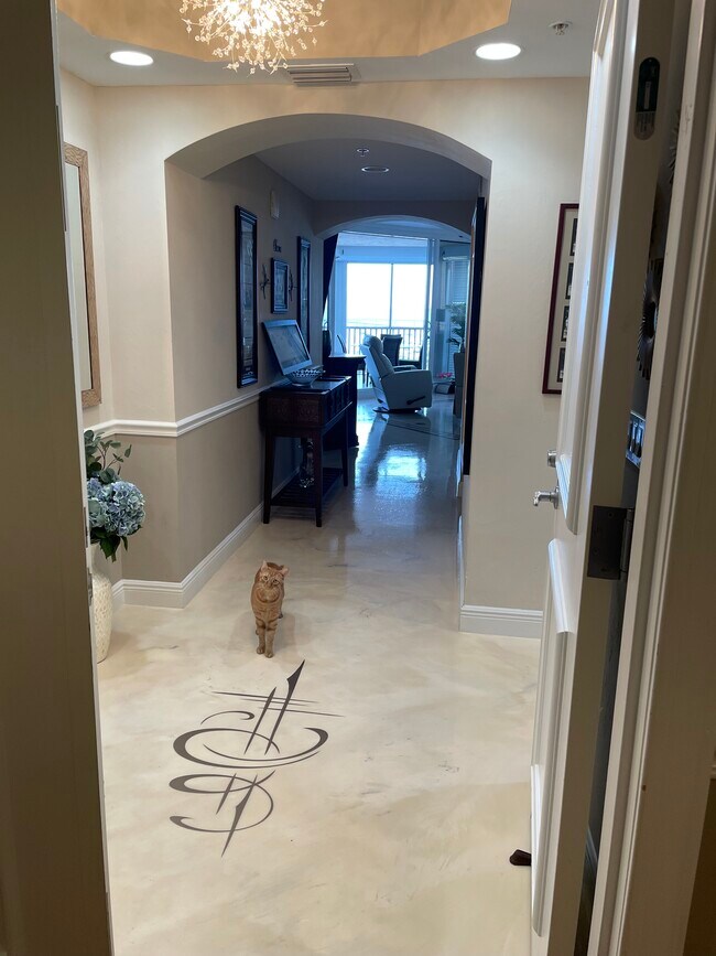 Building Photo - 2104 W First St