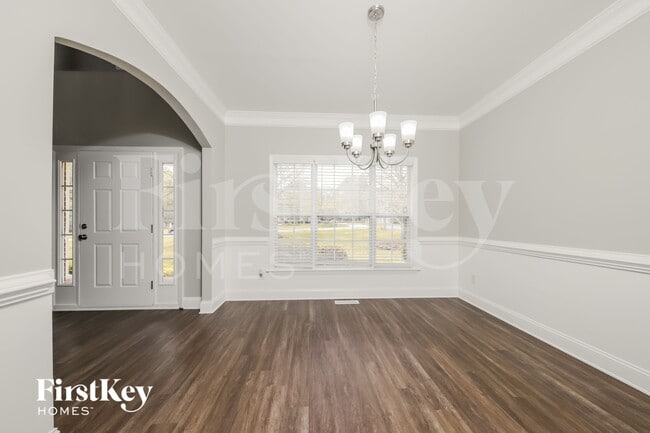 Building Photo - 109 Old March Rd