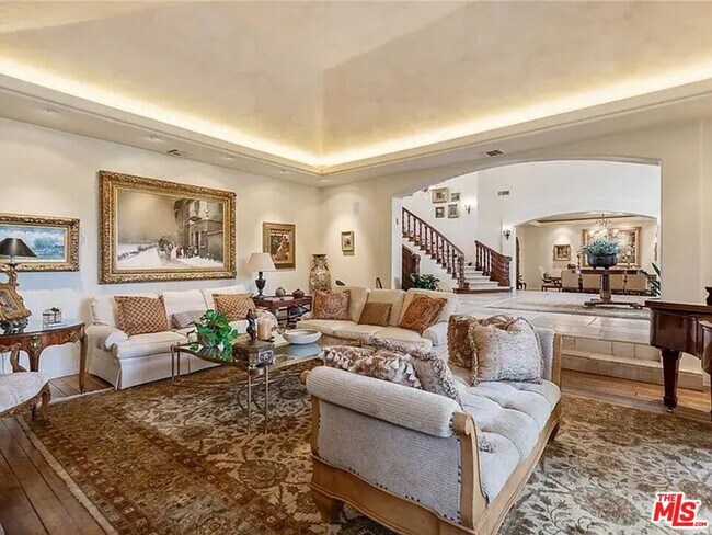 Building Photo - 6005 William Bent Rd