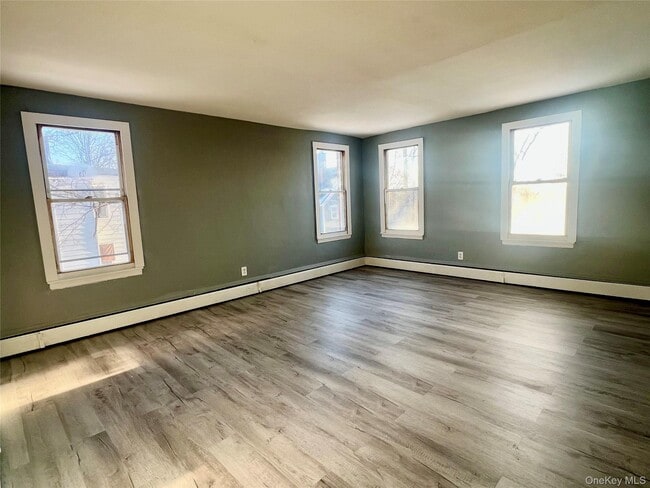 Building Photo - 44 John St