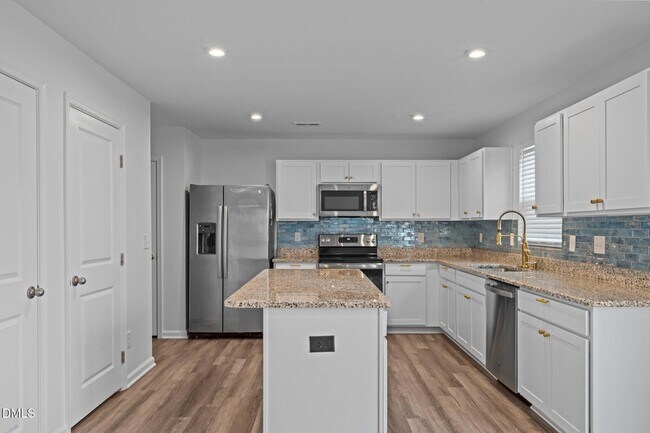 Building Photo - 27 Bird Dog Dr