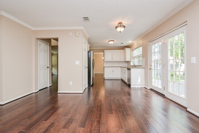 Building Photo - 10 Ridgecross Pl