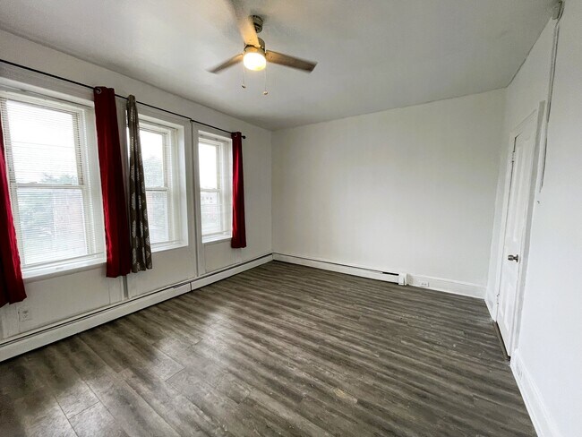 Building Photo - 1313 W Allegheny Ave