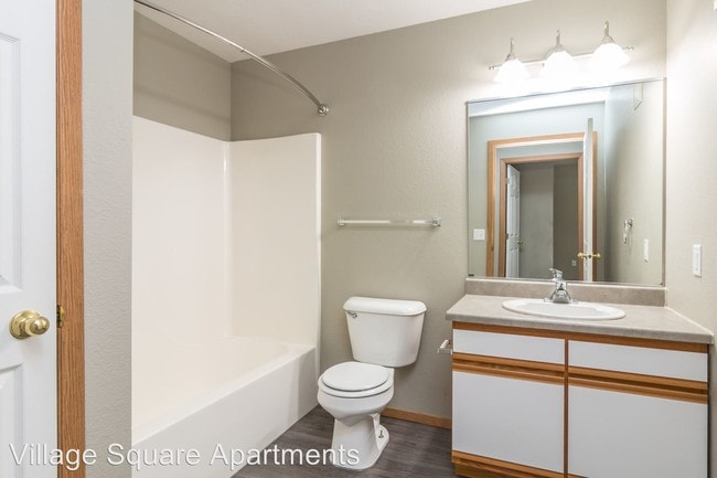 Building Photo - 1915 S Village Square Cir